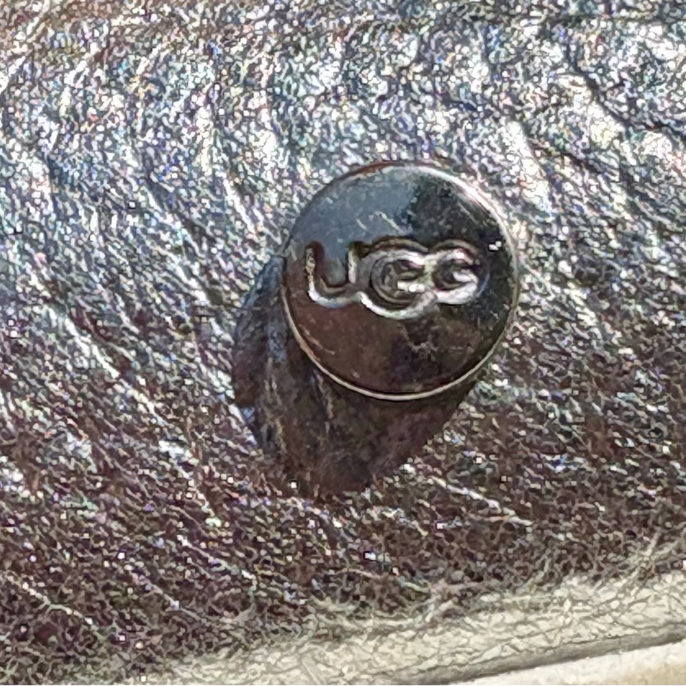 UGG Kari Metallic Leather Criss-Cross Sandals – Size 5 (US), EUC - Picture 5 of 9